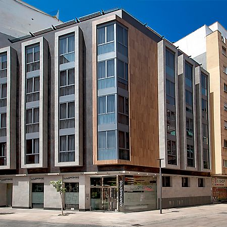 Apartamentos Suites Oficentro Deluxe Малага Экстерьер фото