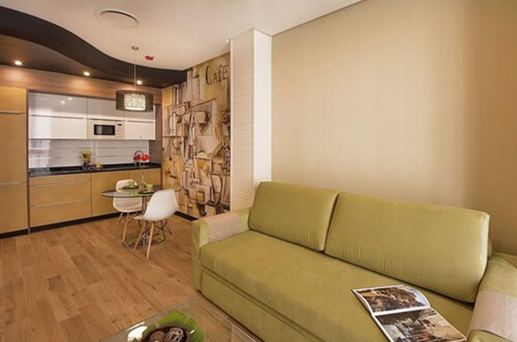 Apartamentos Suites Oficentro Deluxe Малага Экстерьер фото