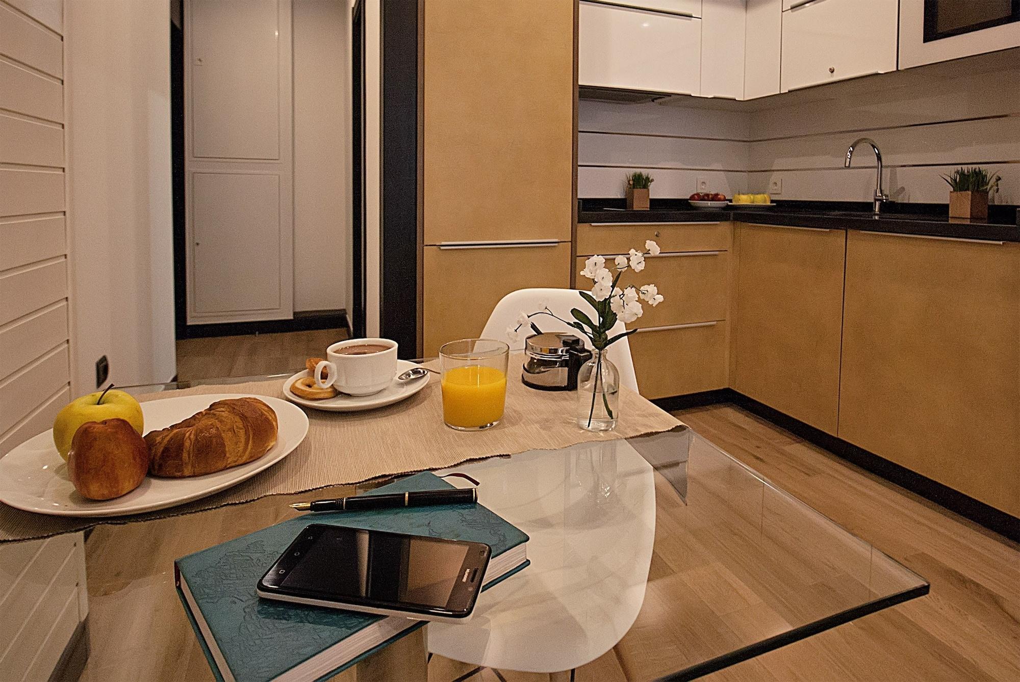 Apartamentos Suites Oficentro Deluxe Малага Экстерьер фото