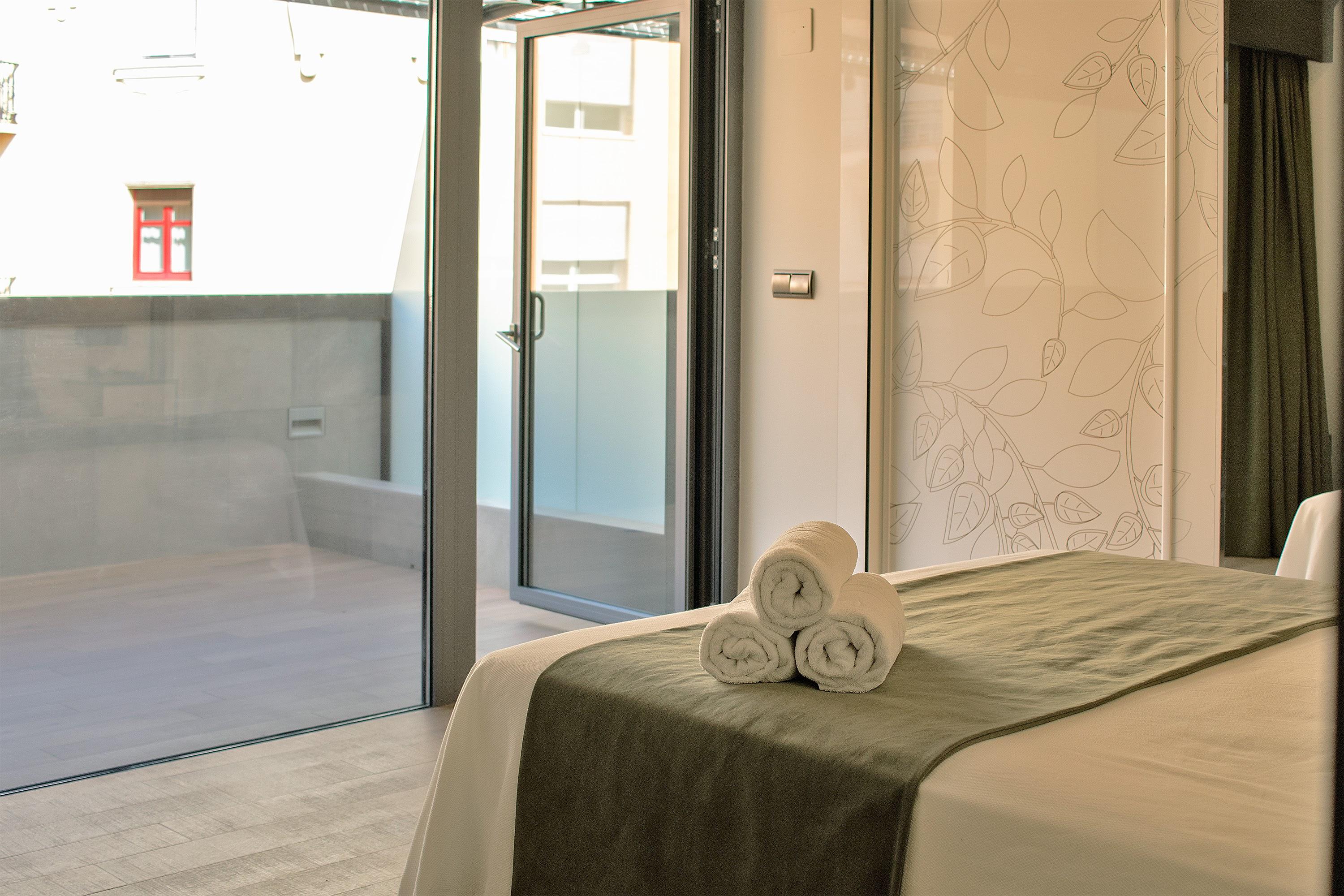 Apartamentos Suites Oficentro Deluxe Малага Экстерьер фото