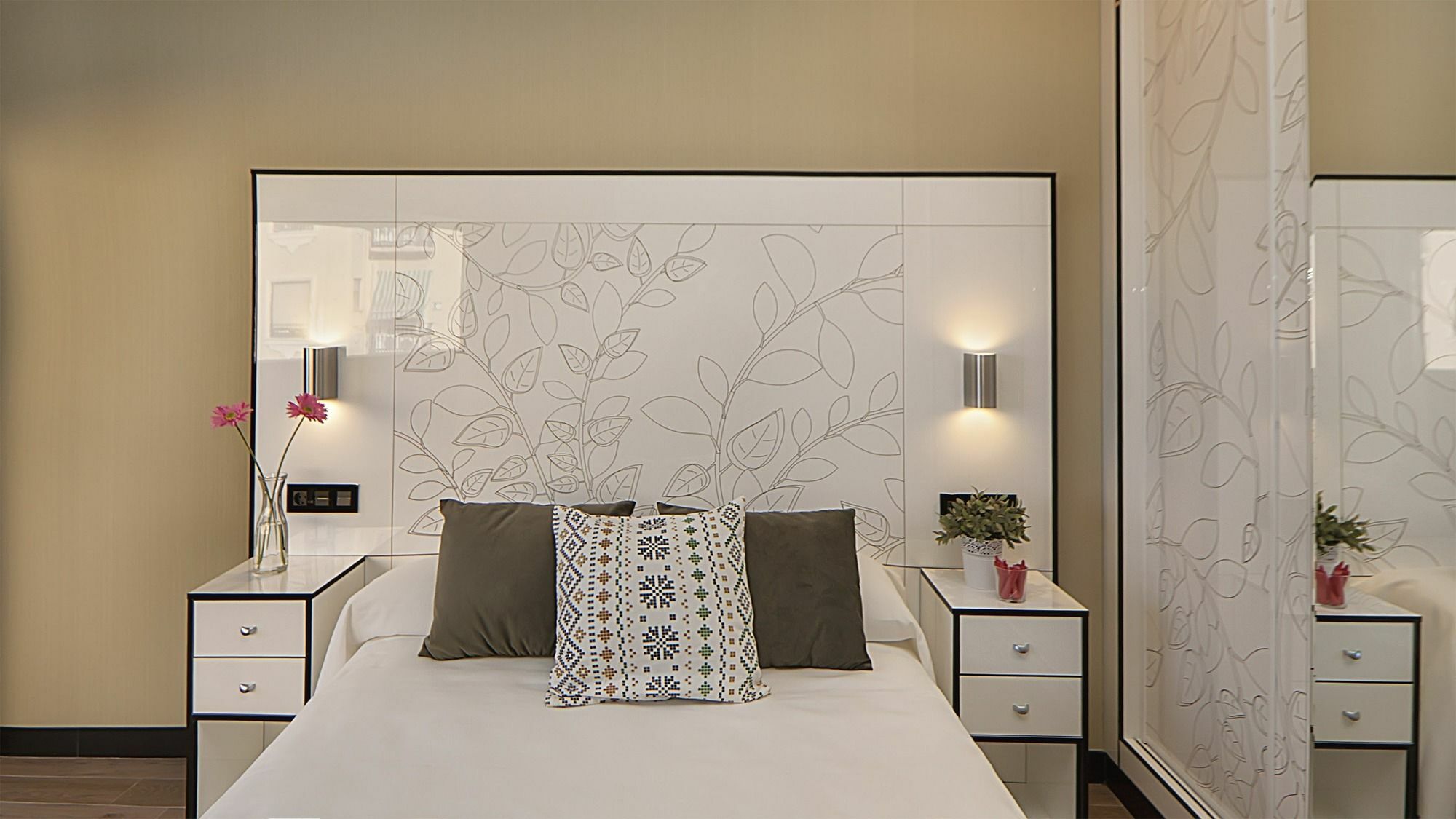 Apartamentos Suites Oficentro Deluxe Малага Экстерьер фото