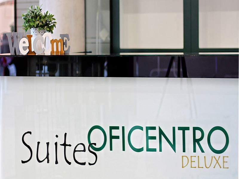 Apartamentos Suites Oficentro Deluxe Малага Экстерьер фото